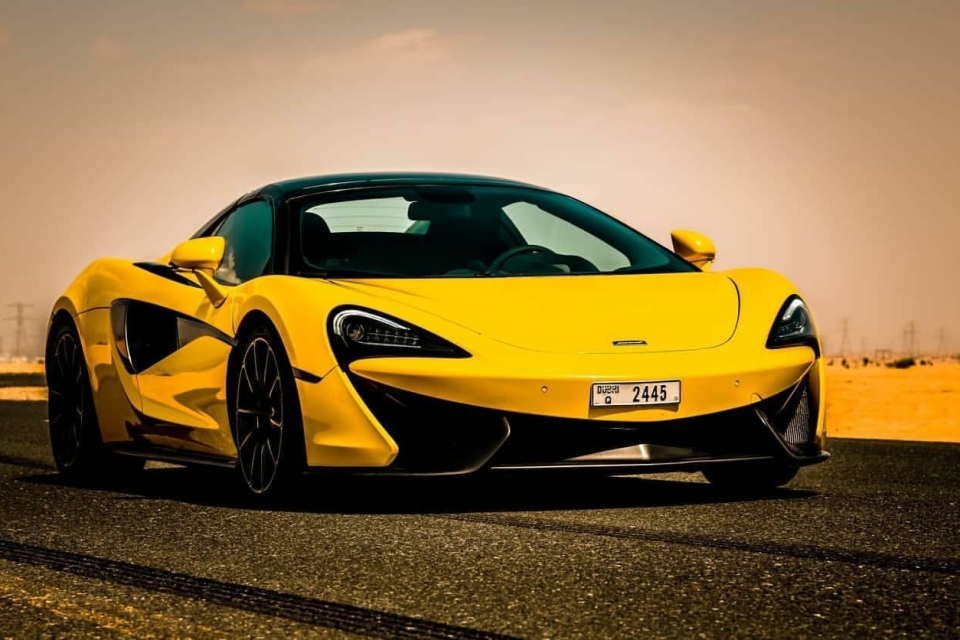 sports car for rent in dubai